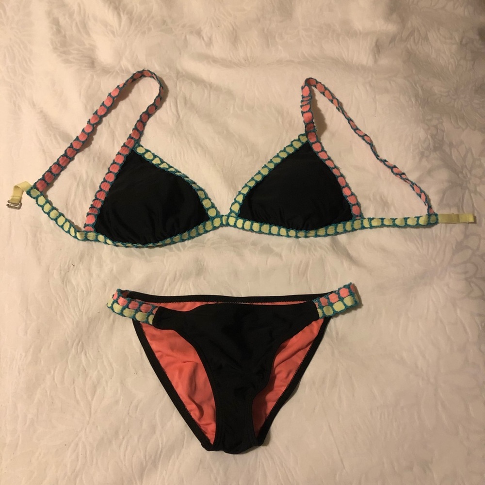 Black Bikini